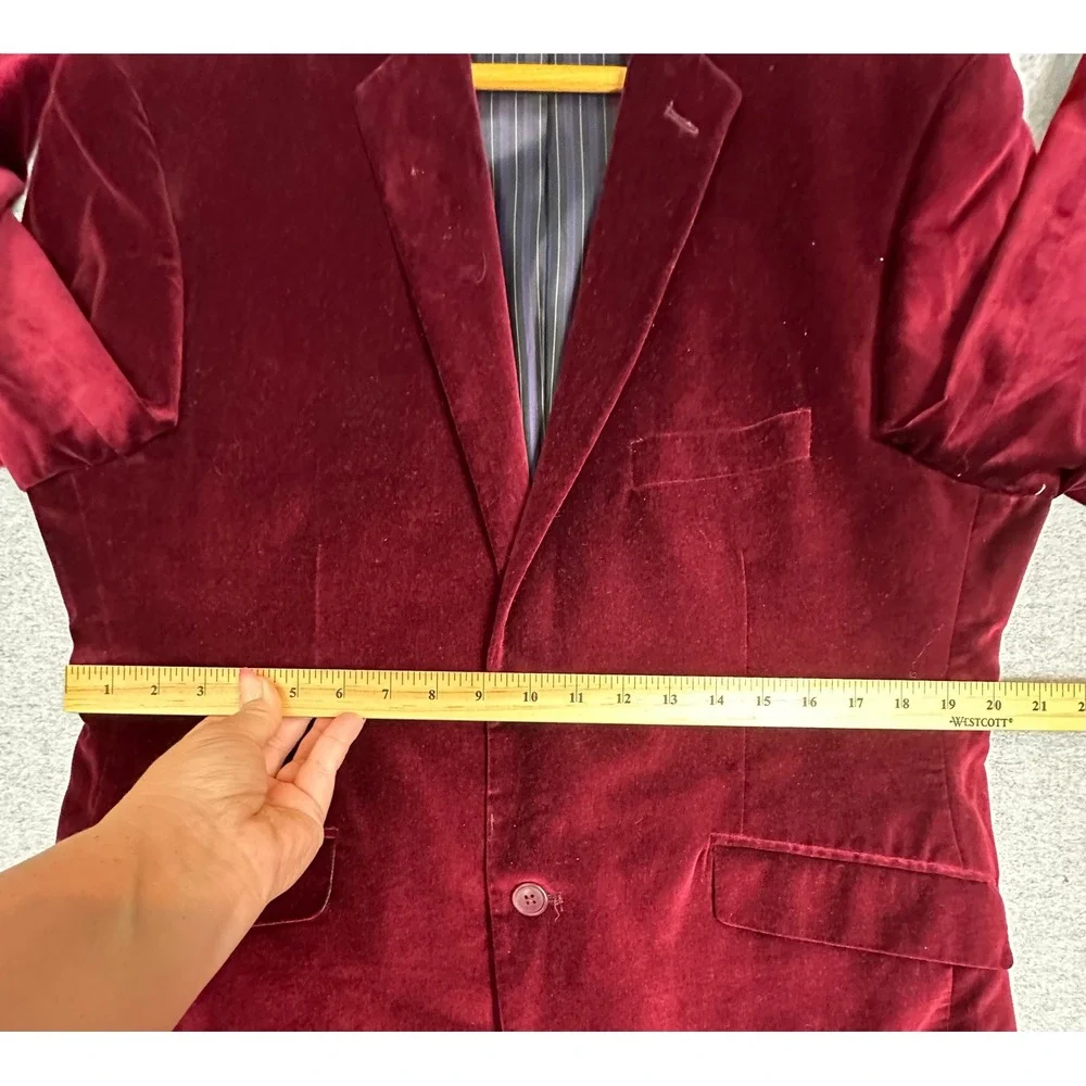 Madison Blazer Mens 42S Wine Red Velvet 2-Button Sport Coat Jacket